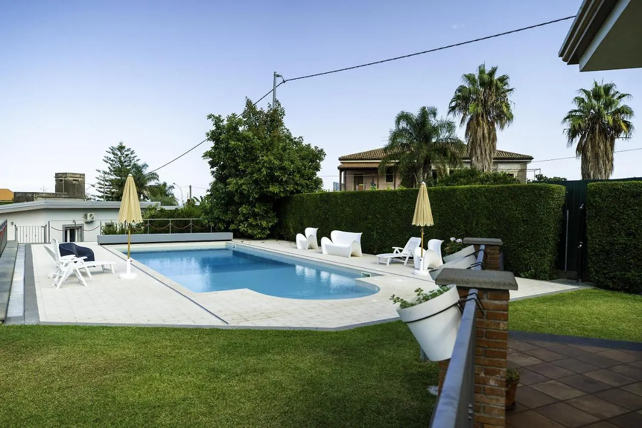 Holiday home Tropical House Villa San Leonardello Italy