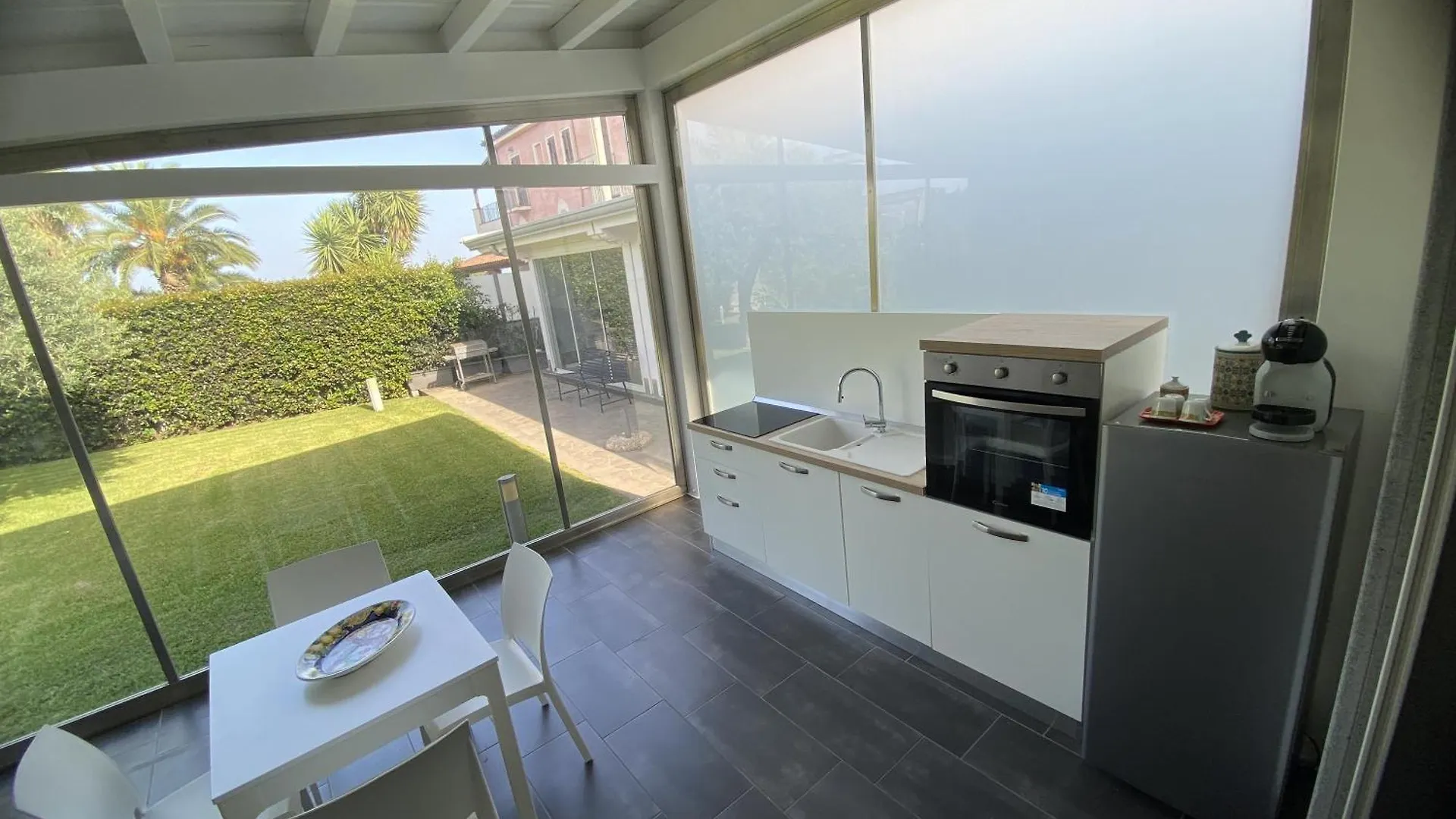 Tropical House Villa San Leonardello 0*,